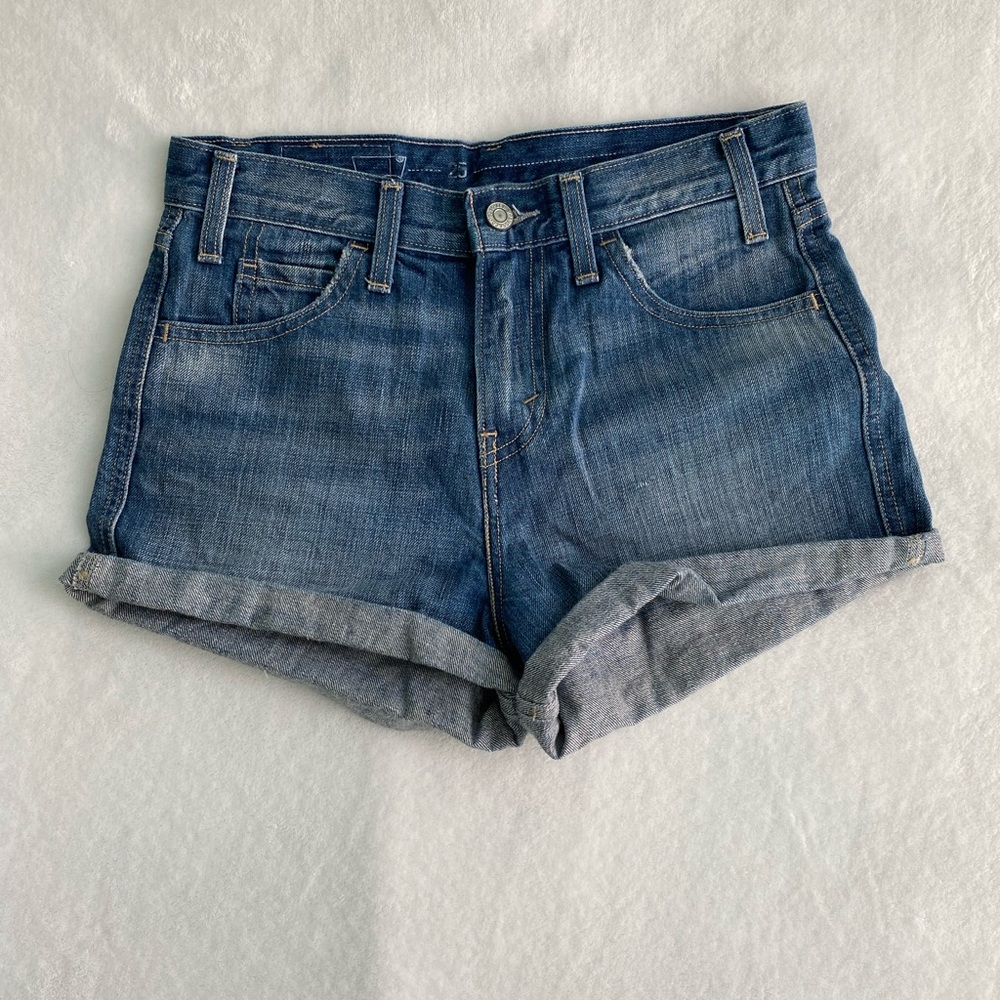 Levi’s denim shorts